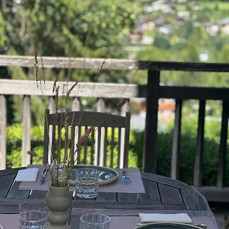 Apartment Rochebrune, Superbe Avec Jardin